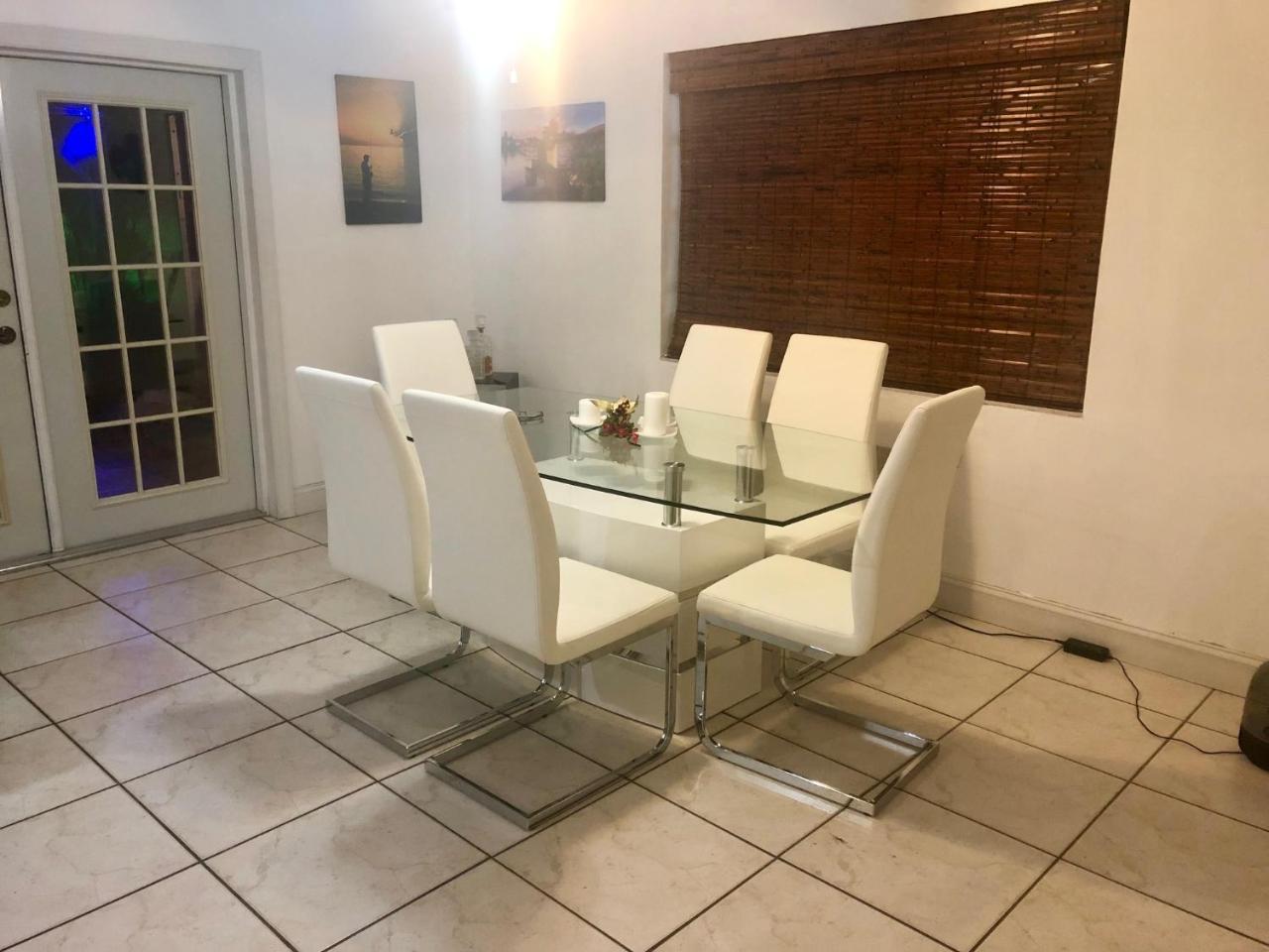 Friendly Family House Apartment Doral Ngoại thất bức ảnh